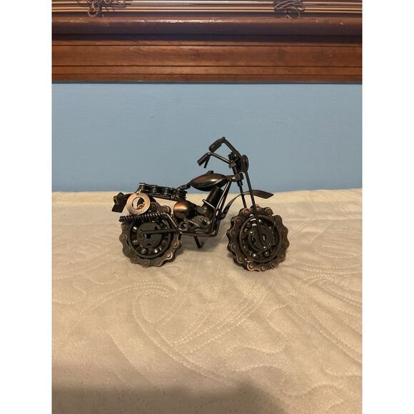 Vtg handmade motorcycle sculpture crafted from various metal parts - Picture 3 of 8